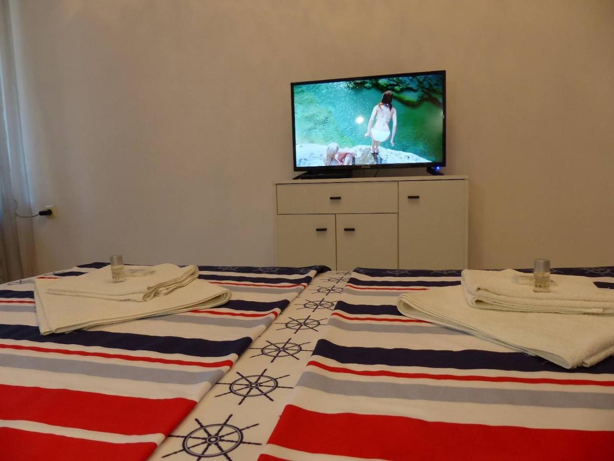 Apartament Holiday Burgas Esterno foto